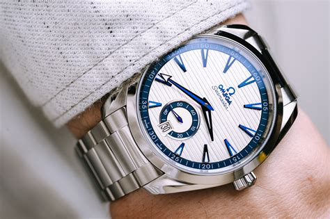 omega aqua terra small second